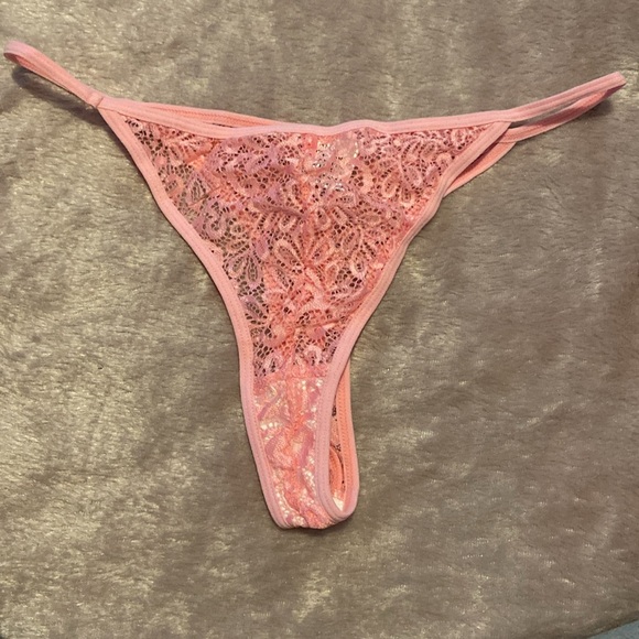 Brand new bra and pantie set - Picture 2 of 5